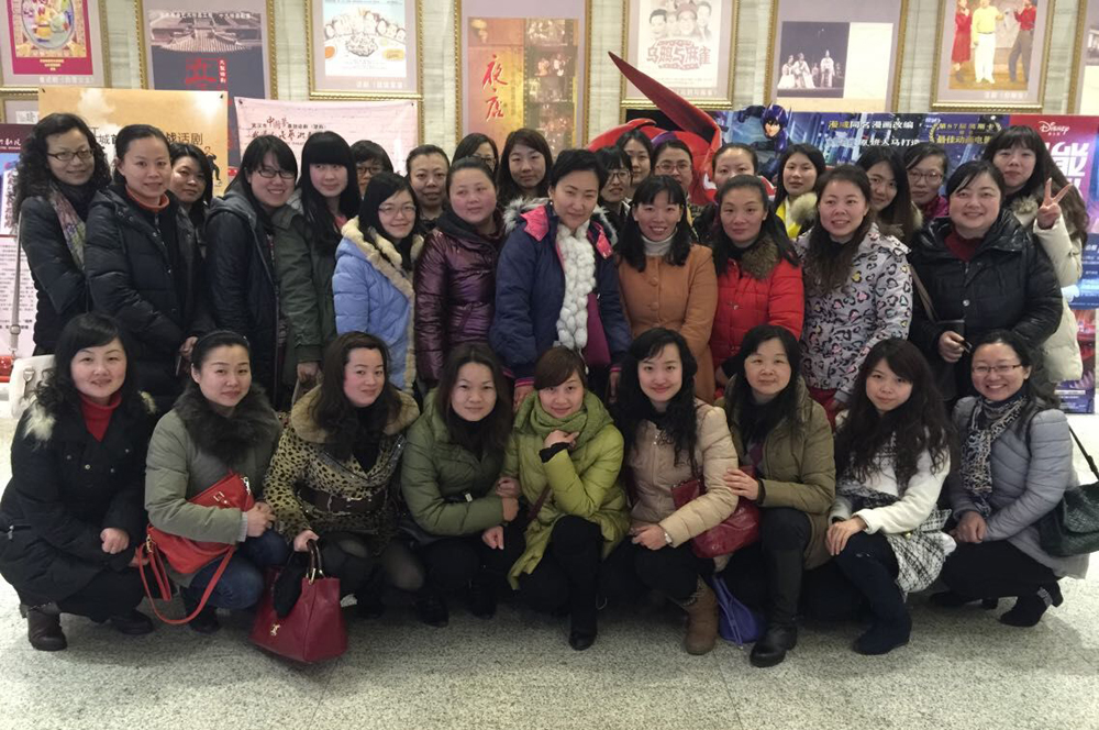 情牽女人心 暖意送祝?！睎|信醫(yī)藥三八國際婦女節(jié)活動
