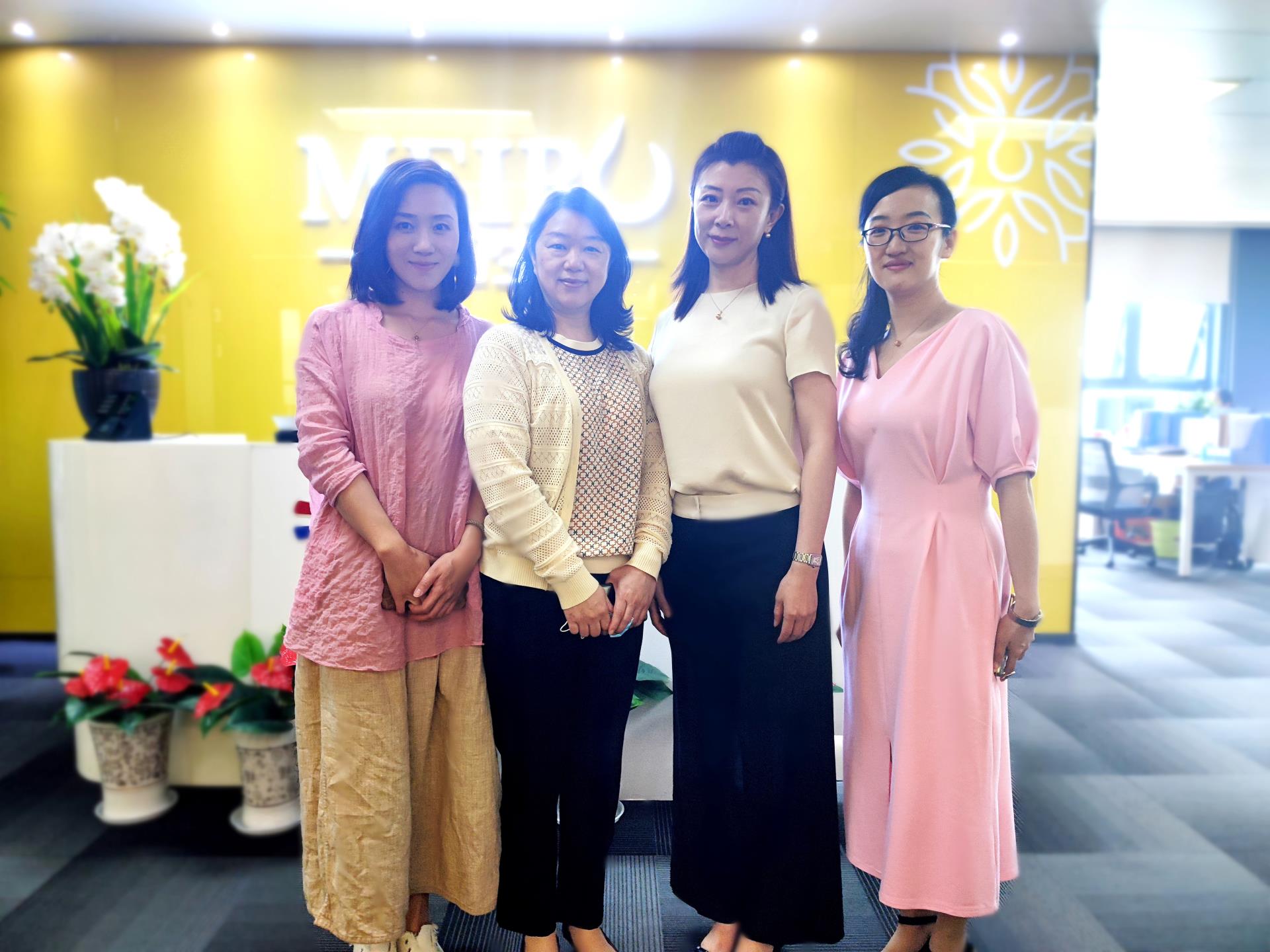 江岸區(qū)婦聯(lián)領(lǐng)導(dǎo)蒞臨東信醫(yī)藥集團(tuán)走訪調(diào)研，助力企業(yè)發(fā)展